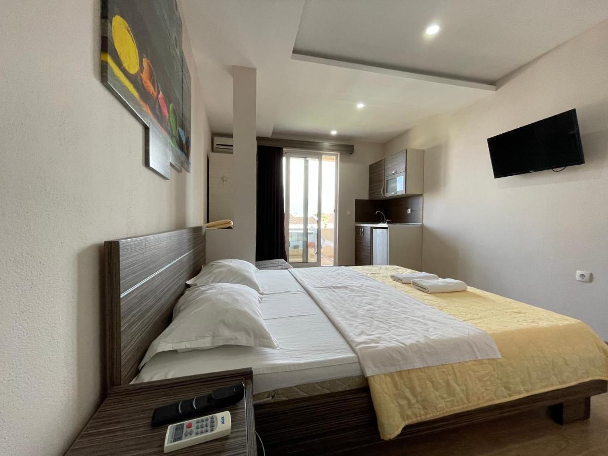 אולסינץ' Apartments Lati מראה חיצוני תמונה